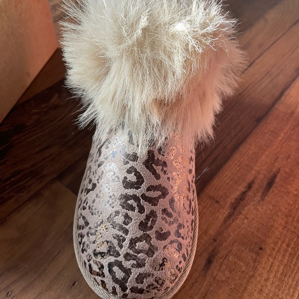 House Shoes Brand New